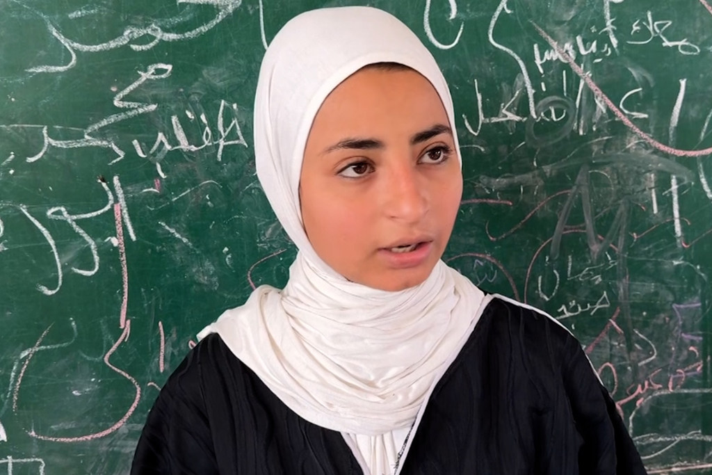 Arwa Al-Masri reside en una escuela de UNRWA en Gaza, junto a más de 20.000 desplazados.